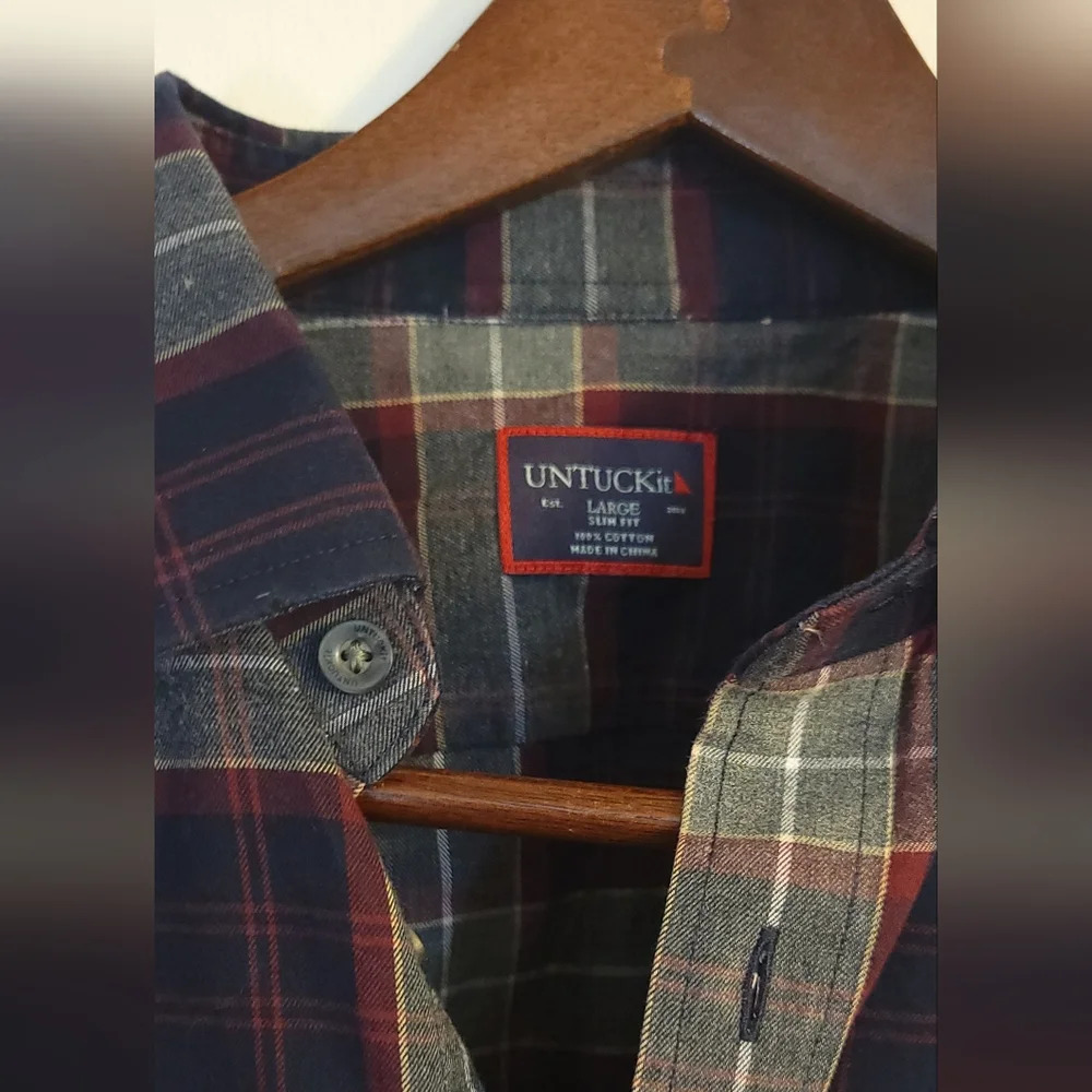 UNTUCKit Alentejo Button Down Shirt Men’s Large Slim Fit Maroon and Navy Plaid - Picture 9 of 12